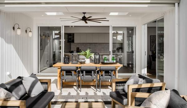 Why Choose Professional Sliding Door Repair?